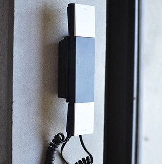 Xenios, the first design and customizable hotel telephone